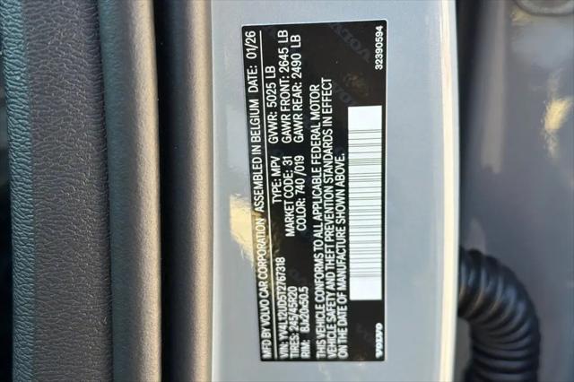 2026 Volvo XC40 Black Edition Ultra, B5 AWD Gas (mild hybrid)