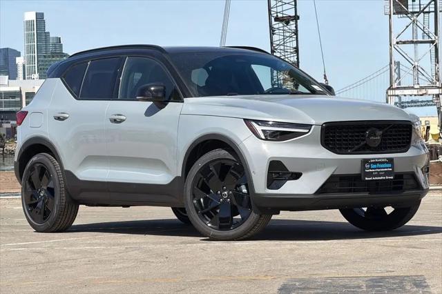 2026 Volvo XC40 Black Edition Ultra, B5 AWD Gas (mild hybrid)