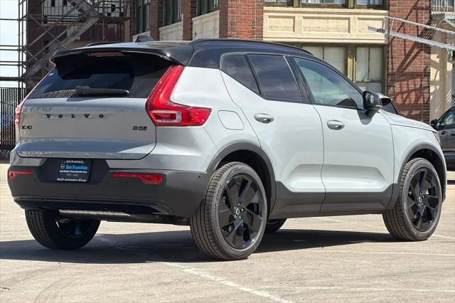 2026 Volvo XC40 Black Edition Ultra, B5 AWD Gas (mild hybrid)