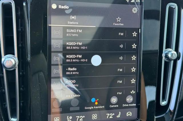 2026 Volvo XC40 Core, B4 FWD Gas (mild hybrid), Dark