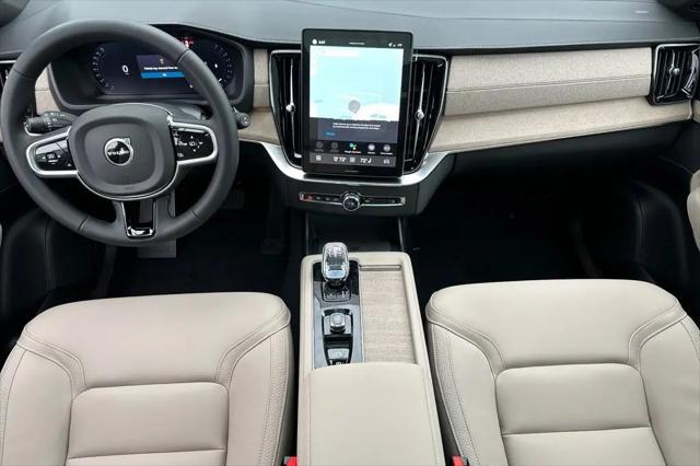 2026 Volvo XC90 Plus, B6 AWD Gas (mild hybrid), Gasoline, Bright, 7 Seats