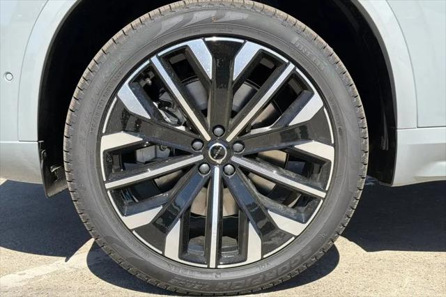 2026 Volvo XC90 Plug-In Hybrid Ultra, T8 AWD, Electric/Gasoline, Bright, 6 Seats