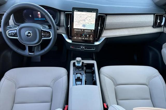 2026 Volvo XC90 Core, B6 AWD Gas (mild hybrid), Gasoline, Bright, 7 Seats