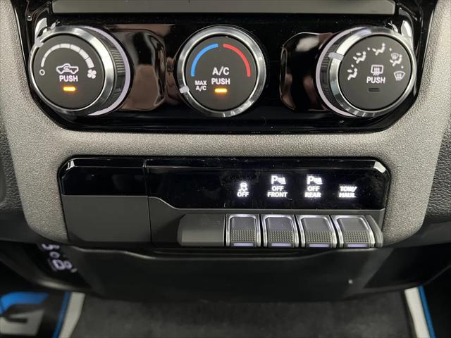 2026 Ram 1500 Tradesman Crew Cab 4x4 5'7" Box