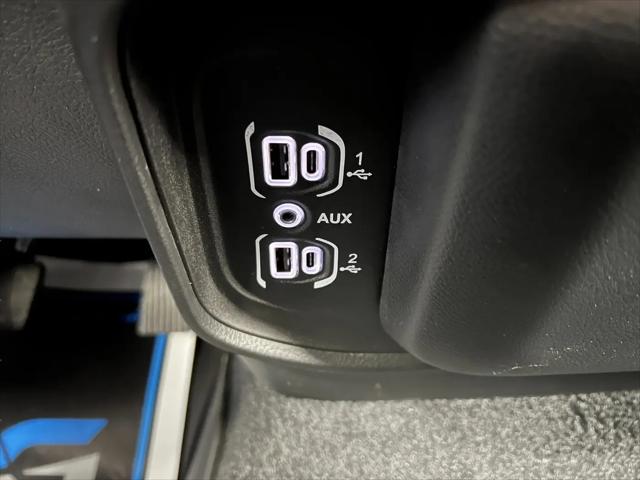 2026 Ram 1500 Tradesman Crew Cab 4x4 5'7" Box