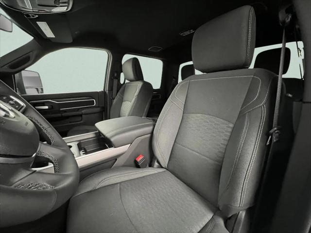 2026 Ram 3500 Big Horn Crew Cab 4x4 8' Box