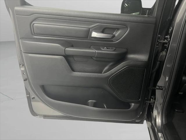 2026 Ram 1500 Tradesman Crew Cab 4x4 5'7" Box