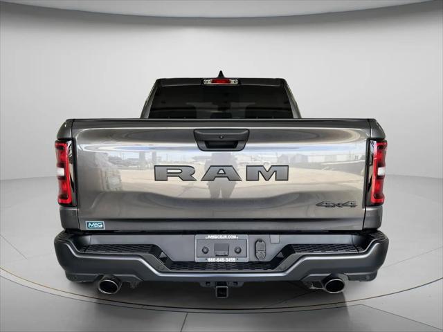 2026 Ram 1500 Warlock Crew Cab 4x4 5'7" Box
