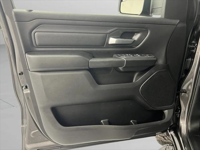2026 Ram 1500 Warlock Crew Cab 4x4 5'7" Box