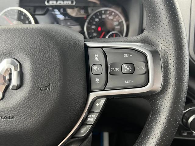 2026 Ram 1500 Warlock Crew Cab 4x4 5'7" Box