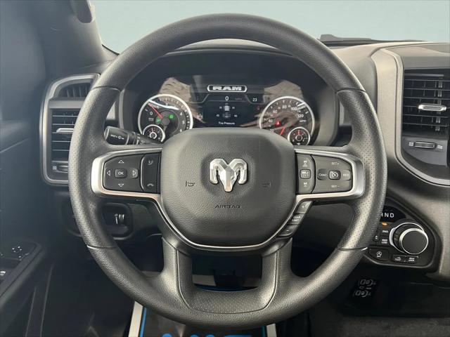 2026 Ram 1500 Warlock Crew Cab 4x4 5'7" Box