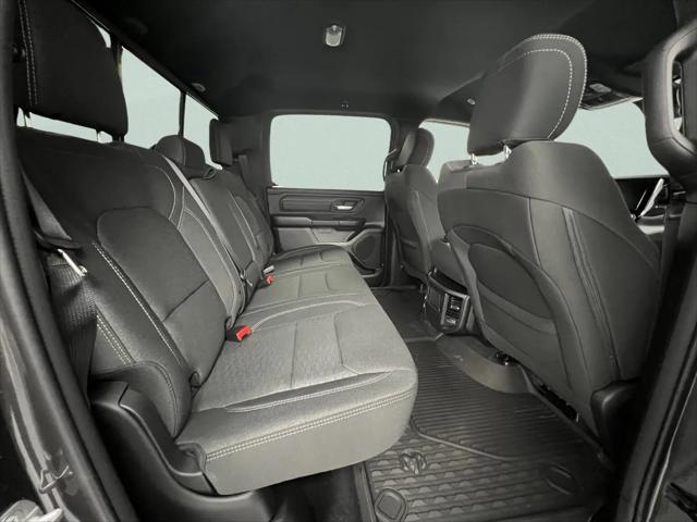 2026 Ram 1500 Warlock Crew Cab 4x4 5'7" Box
