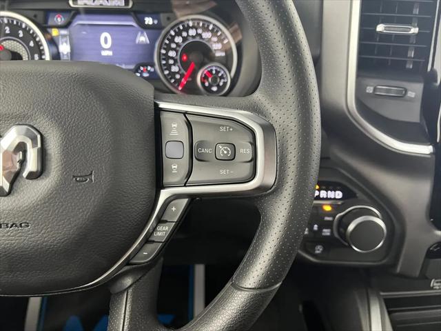 2026 Ram 1500 Express Crew Cab 4x4 5'7" Box