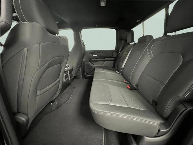 2026 Ram 1500 Express Crew Cab 4x4 5'7" Box
