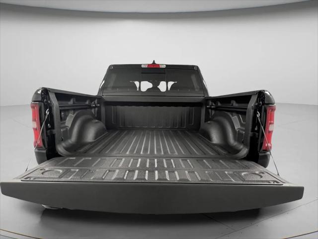 2026 Ram 1500 Express Crew Cab 4x4 5'7" Box