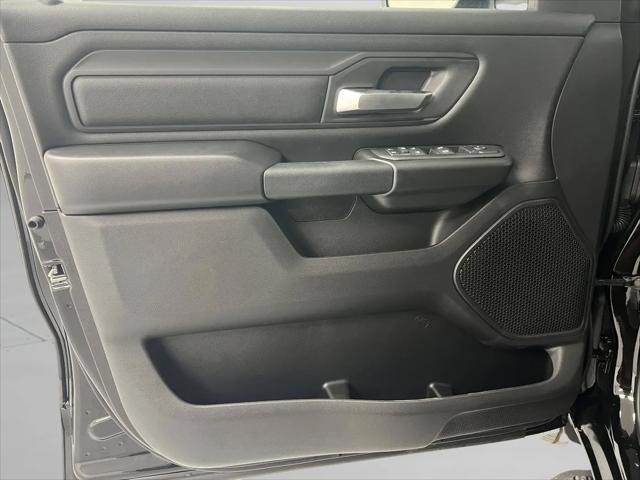 2026 Ram 1500 Express Crew Cab 4x4 57 Box