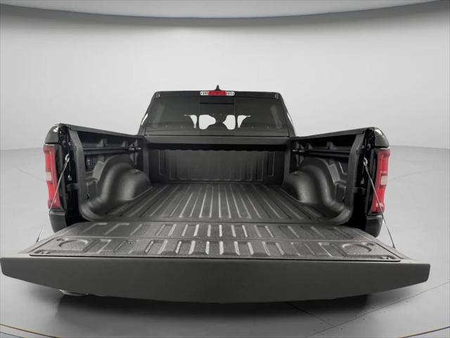 2026 Ram 1500 Express Crew Cab 4x4 57 Box