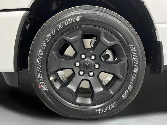 2026 Ram 1500 Express Crew Cab 4x4 5'7" Box