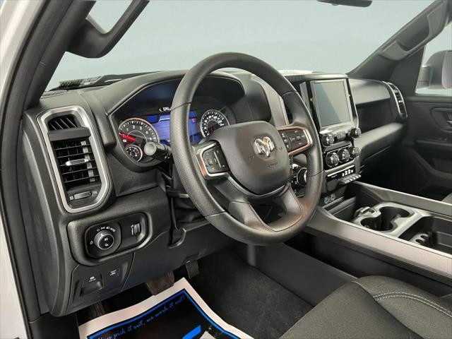 2026 Ram 1500 Express Crew Cab 4x4 5'7" Box