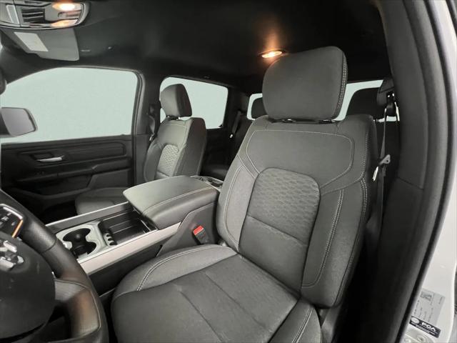 2026 Ram 1500 Express Crew Cab 4x4 5'7" Box