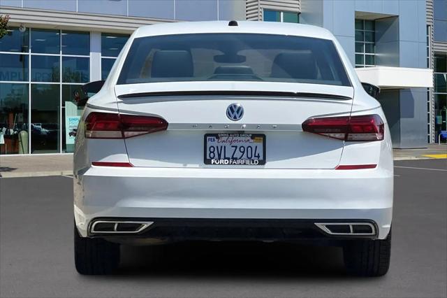 2020 Volkswagen Passat 2.0T R-Line