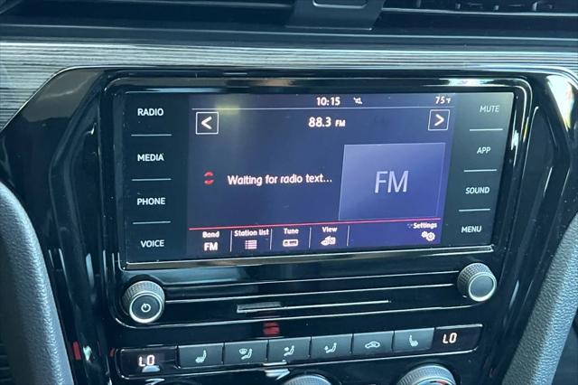 2020 Volkswagen Passat 2.0T R-Line