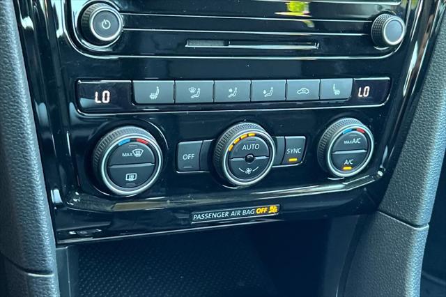 2020 Volkswagen Passat 2.0T R-Line