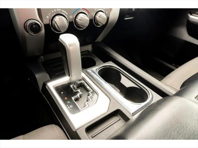2017 Toyota Tundra SR5 5.7L V8