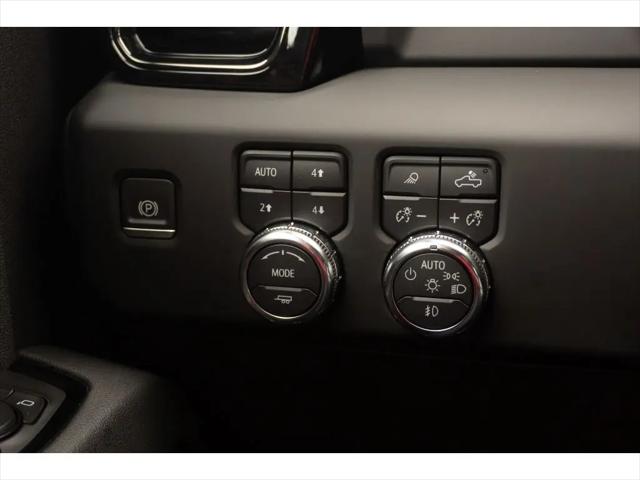 2024 GMC Sierra 1500 4WD Crew Cab Standard Box AT4