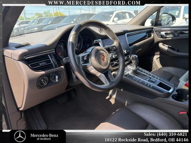 2020 Porsche Macan Macan