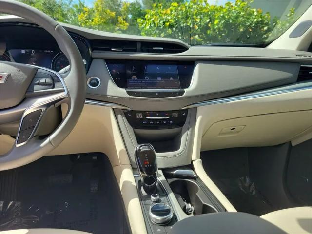 2020 Cadillac XT5 FWD Premium Luxury