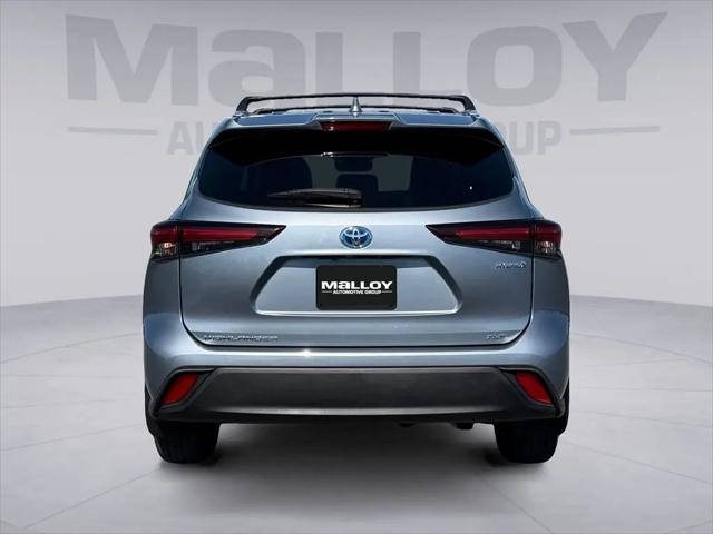 2024 Toyota Highlander Hybrid XLE