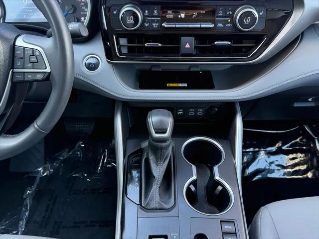 2024 Toyota Highlander Hybrid XLE