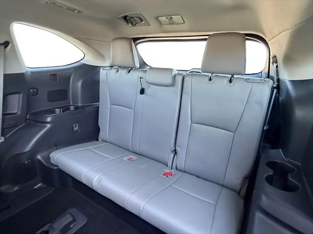 2024 Toyota Highlander Hybrid XLE