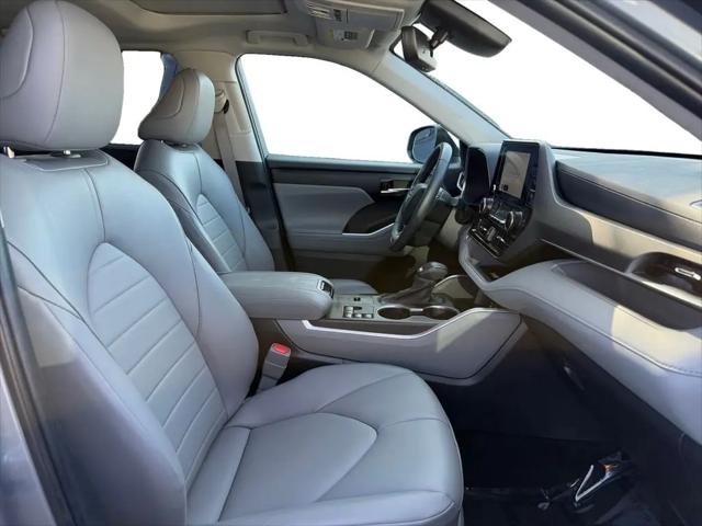 2024 Toyota Highlander Hybrid XLE