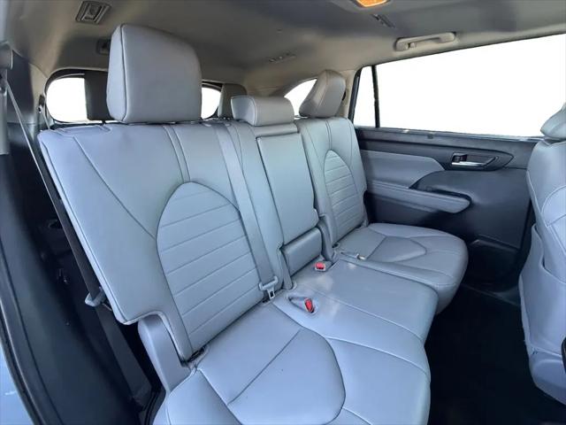 2024 Toyota Highlander Hybrid XLE