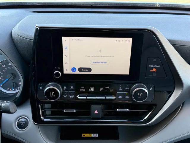 2024 Toyota Highlander Hybrid XLE