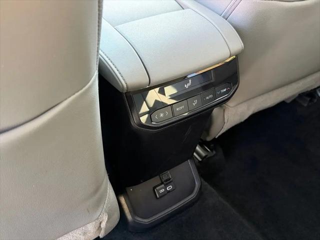 2024 Toyota Highlander Hybrid XLE