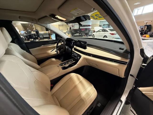 2023 INFINITI QX60 LUXE AWD