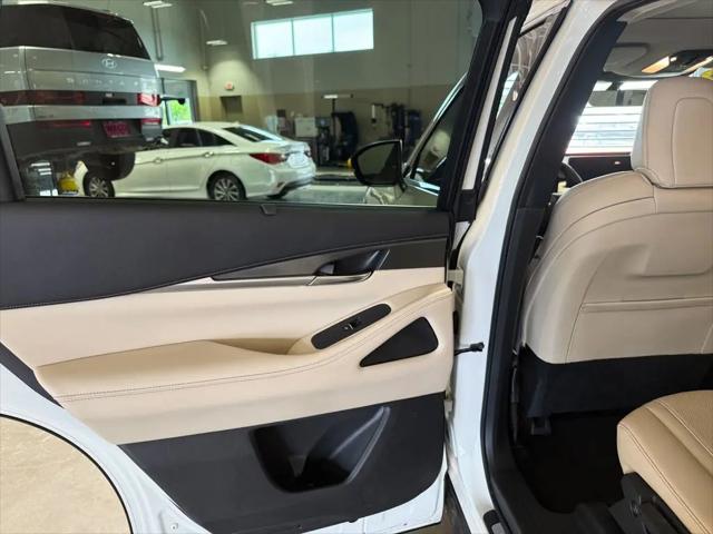 2023 INFINITI QX60 LUXE AWD