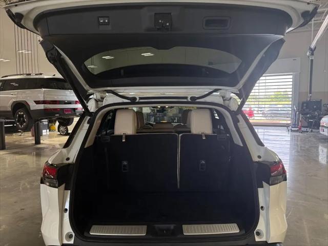2023 INFINITI QX60 LUXE AWD