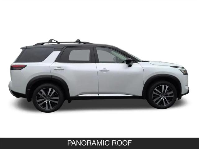 2025 Nissan Pathfinder Platinum FWD