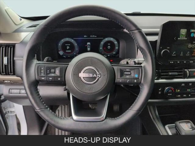2025 Nissan Pathfinder Platinum FWD