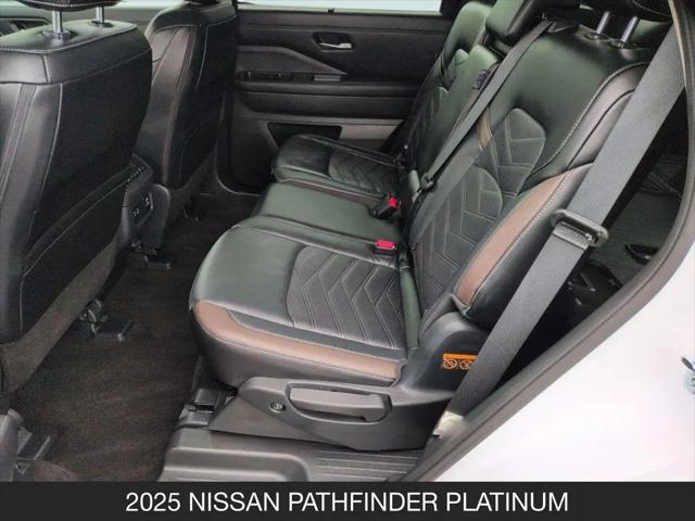 2025 Nissan Pathfinder Platinum FWD
