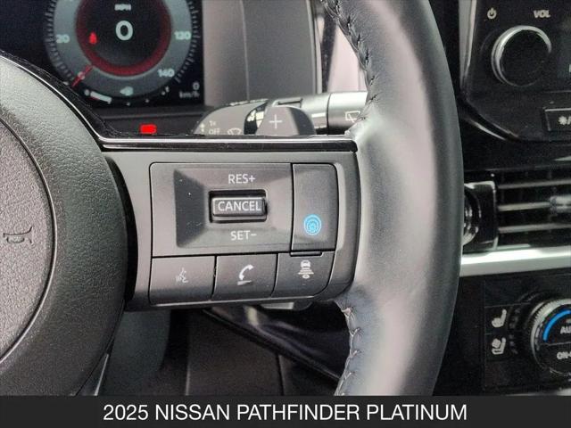 2025 Nissan Pathfinder Platinum FWD