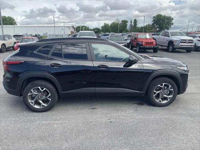 2025 Chevrolet Trax FWD LT