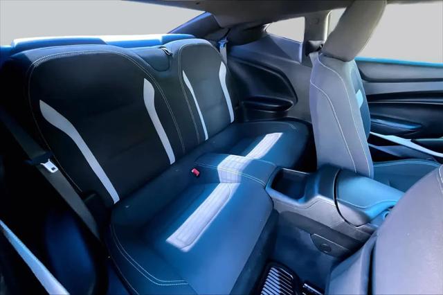 2020 Chevrolet Camaro RWD Coupe 1LS