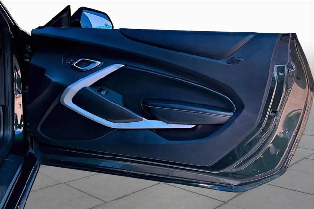 2020 Chevrolet Camaro RWD Coupe 1LS