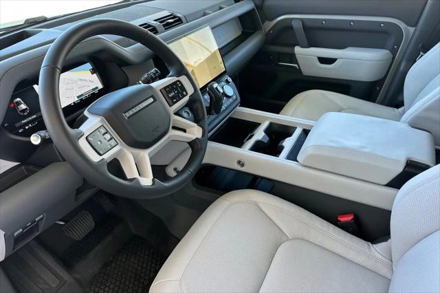 2026 Land Rover Defender P400 X-Dynamic SE