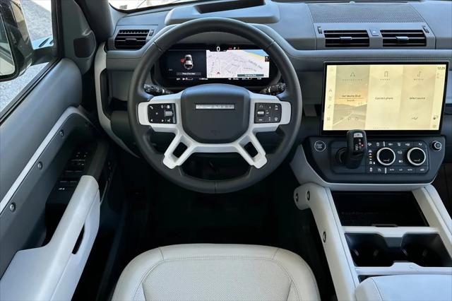 2026 Land Rover Defender P400 X-Dynamic SE